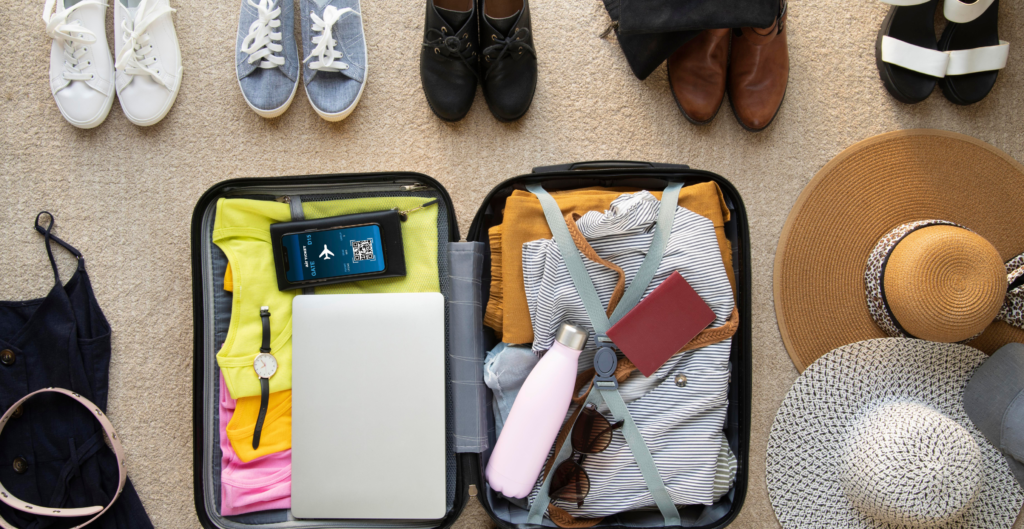 Efficient Suitcase Organisation: The Bundle Method vs. Packing Cubes
